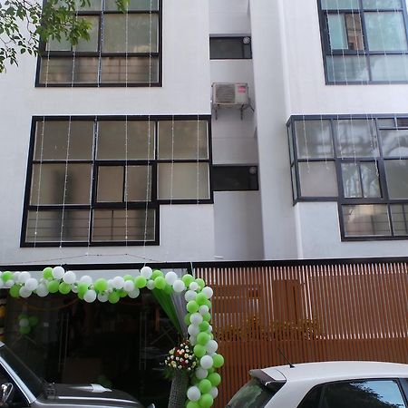 White House Hotel Bengaluru Zewnętrze zdjęcie